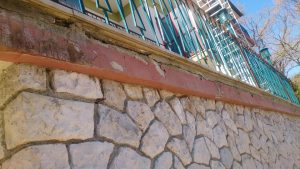 27. März 2017 - Die schönsten Fensterläden helfen nicht, wenn das Erscheinungsbild der Villa Inge, Mošćenička Draga durch die Balkonstirnseiten getrübt wird. Deshalb haben wir auch diese Arbeiten 2017 in Angriff genommen!