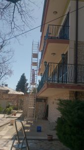 March 27, 2017 - In order to be able to carry out the work in Villa Inge in Mošćenička Draga now and in the future at all, we bought our own scaffolding so that we can work at a lofty height (10 meters)!