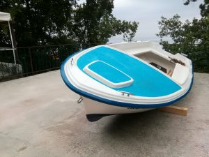 03 October 2017 - Our boat is now safe in a parking lot of Villa Inge, Mošćenička Draga. Here it will spend the winter!