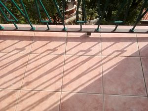 October 25, 2017 - The broken tiles on the balconies of Villa Inge are now replaced. In Mošćenička Draga there are only occasional guests!